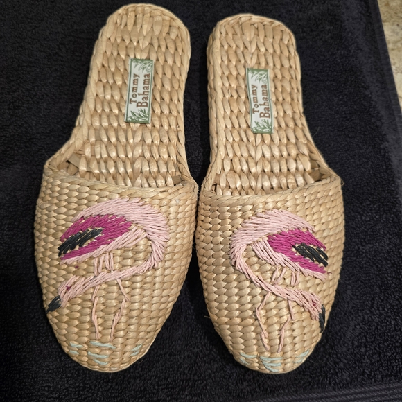 Tommy Bahama Pink Flamingo Woven Slip-On Mules - Picture 2 of 5